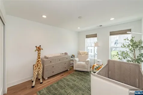15 Cinnamon Drive Upper Saddle River NJ 07458