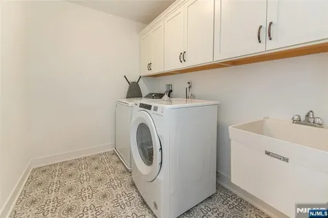15 Cinnamon Drive Upper Saddle River NJ 07458