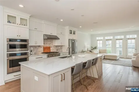 15 Cinnamon Drive Upper Saddle River NJ 07458