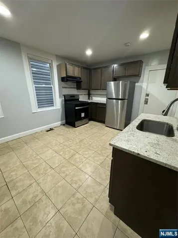 103 9th Street Newark NJ 07107