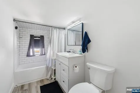 60 Westervelt Place Lodi NJ 07644