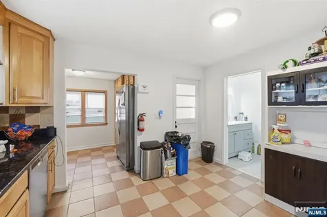60 Westervelt Place Lodi NJ 07644