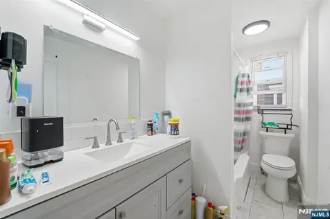 60 Westervelt Place Lodi NJ 07644
