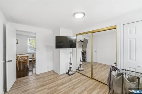 60 Westervelt Place Lodi NJ 07644
