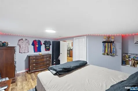 60 Westervelt Place Lodi NJ 07644