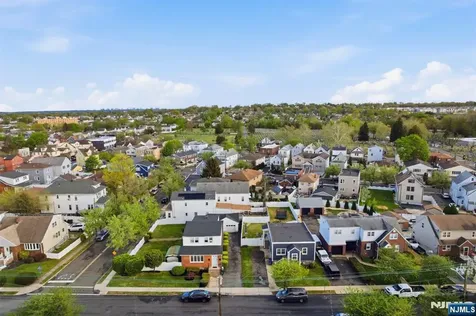 60 Westervelt Place Lodi NJ 07644