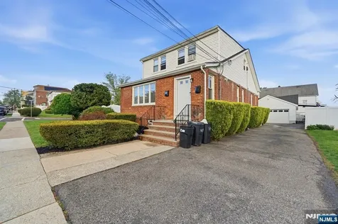 60 Westervelt Place Lodi NJ 07644