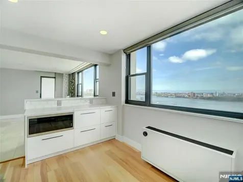250 Gorge Road Cliffside Park NJ 07010