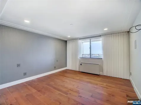 250 Gorge Road Cliffside Park NJ 07010