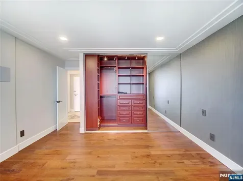 250 Gorge Road Cliffside Park NJ 07010