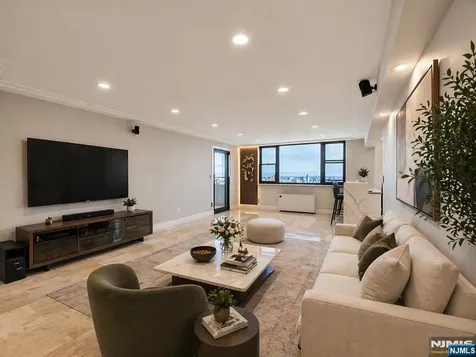 250 Gorge Road Cliffside Park NJ 07010