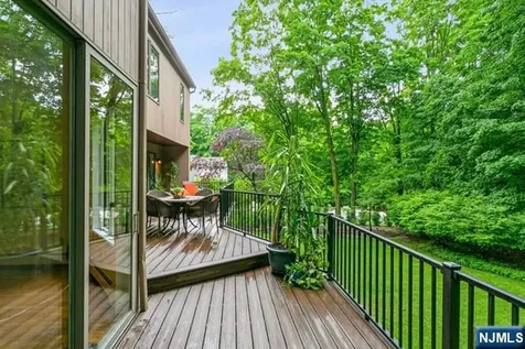 273 Wilson Drive Cresskill NJ 07626