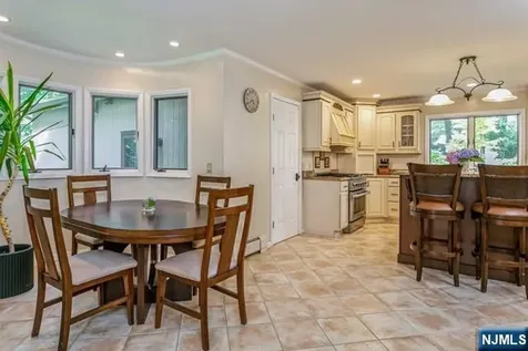 273 Wilson Drive Cresskill NJ 07626