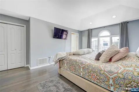 69 Columbia Avenue Cliffside Park NJ 07010