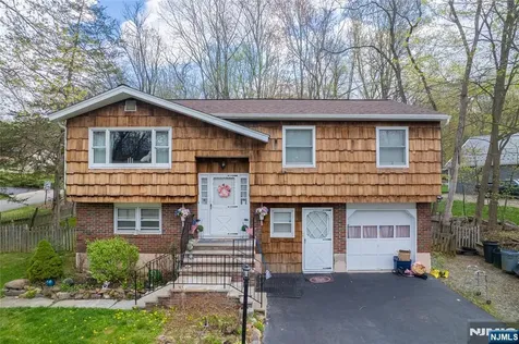 678 Morsetown Road West Milford NJ 07480