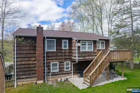 678 Morsetown Road West Milford NJ 07480