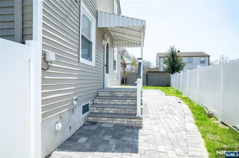 4 Augusta Street Elmwood Park NJ 07407
