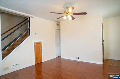 4 Augusta Street Elmwood Park NJ 07407