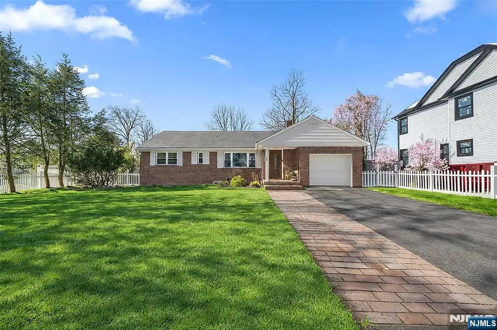 219 Farview Avenue Paramus NJ 07652