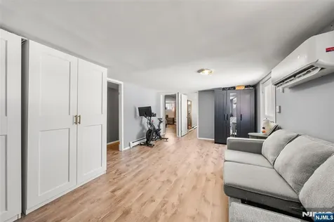 219 Farview Avenue Paramus NJ 07652