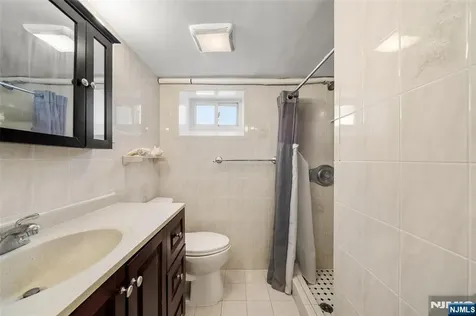 219 Farview Avenue Paramus NJ 07652