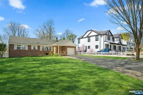219 Farview Avenue Paramus NJ 07652