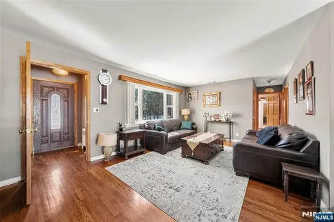 219 Farview Avenue Paramus NJ 07652