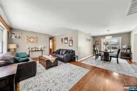 219 Farview Avenue Paramus NJ 07652
