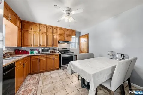219 Farview Avenue Paramus NJ 07652