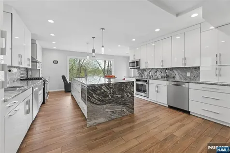 86 Crescent Avenue Passaic NJ 07055