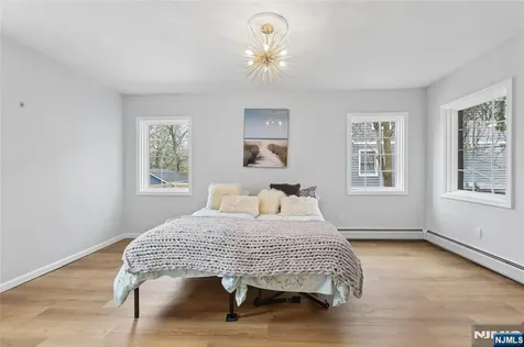 86 Crescent Avenue Passaic NJ 07055
