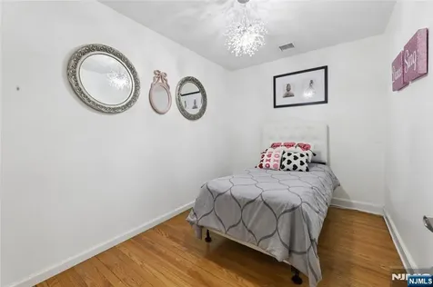 86 Crescent Avenue Passaic NJ 07055