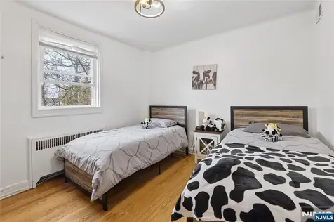 86 Crescent Avenue Passaic NJ 07055