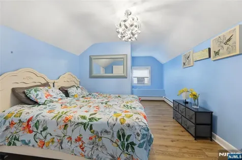 86 Crescent Avenue Passaic NJ 07055