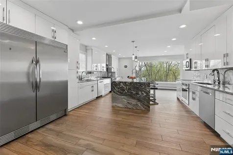 86 Crescent Avenue Passaic NJ 07055