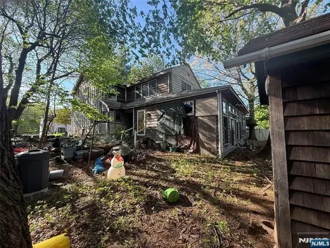 189 Redneck Avenue Little Ferry NJ 07643
