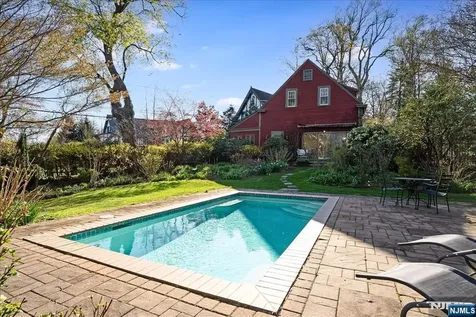 74 Porter Place Montclair NJ 07042