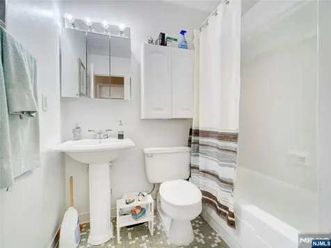 250 Gorge Road Cliffside Park NJ 07010