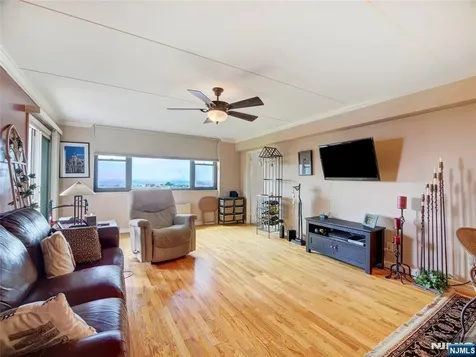 250 Gorge Road Cliffside Park NJ 07010