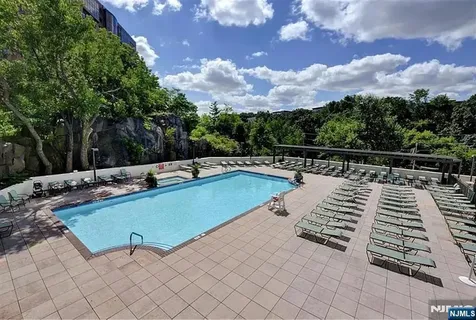 250 Gorge Road Cliffside Park NJ 07010