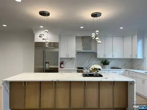 7 Skye Drive Paramus NJ 07652