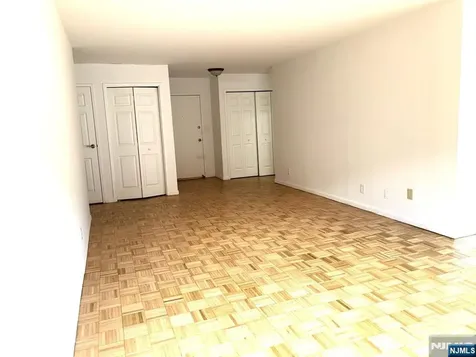 344 Prospect Hackensack NJ 07601