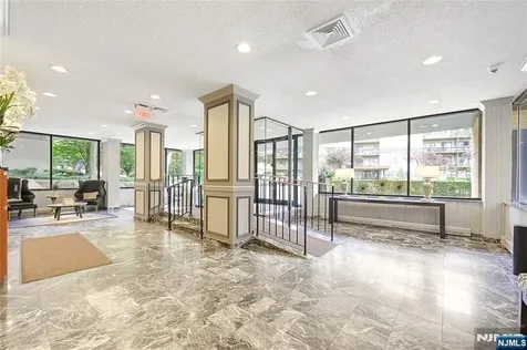 344 Prospect Hackensack NJ 07601