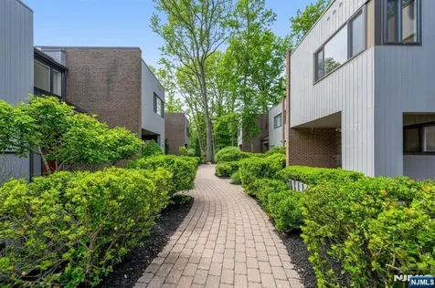 207 Pond Terrace Twp of Washington NJ 07676