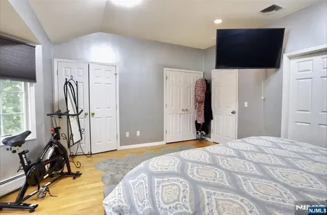 386A Park Avenue Fairview NJ 07022