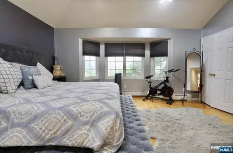 386A Park Avenue Fairview NJ 07022