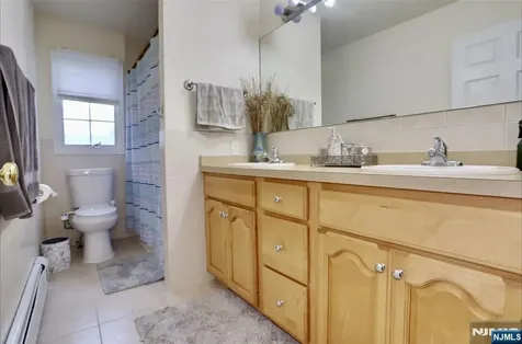 386A Park Avenue Fairview NJ 07022