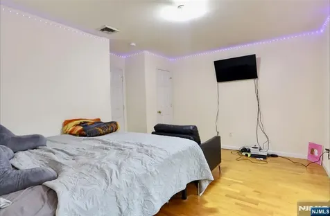 386A Park Avenue Fairview NJ 07022