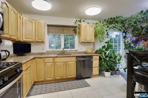 386A Park Avenue Fairview NJ 07022