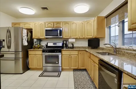 386A Park Avenue Fairview NJ 07022